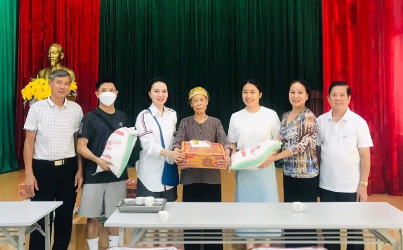 Một số hoạt động của Hội LHPN phường Hồng Gai hướng tới ngày kỷ niệm 92 năm thành lập Hội LHPN Việt Nam 20/10. 