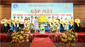 Gặp mặt kỷ niệm 17 năm ngày Doanh nhân Việt Nam