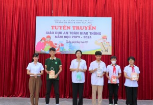 Trường TH, THCS & THPT Văn Lang tổ chức tuyên truyền giáo dục  An toàn giao thông năm học 2023 – 2024.