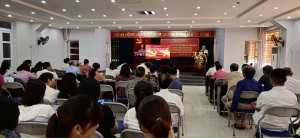 Đảng uỷ phường Hồng Gai tổ chức Hội nghị “Học tập và làm theo tư tưởng, đạo đức, phong cách Hồ Chí Minh về xây dựng văn hóa, con người Việt Nam nhất là về văn hóa trong Đảng và đạo đức cách mạng trong tình hình mới”