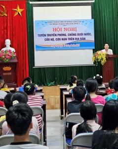 Chi đoàn Thanh niên Khu phố 2, phường Hồng Gai tổ chức chương trình tuyên truyền kiến thức, kỹ năng về phòng chống tai nạn đuối nước cho thanh thiếu nhi.
