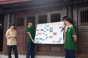 Khối 10 trường TH, THCS & THPT Văn Lang hóa thân thành người kể chuyện lịch sử tại Đền Đức Ông Trần Quốc Nghiễn