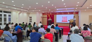 Phường Hồng Gai tổ chức hội nghị lấy ý kiến về “Dự thảo nghị quyết sửa đổi, bổ sung Hiến pháp năm 2013”.